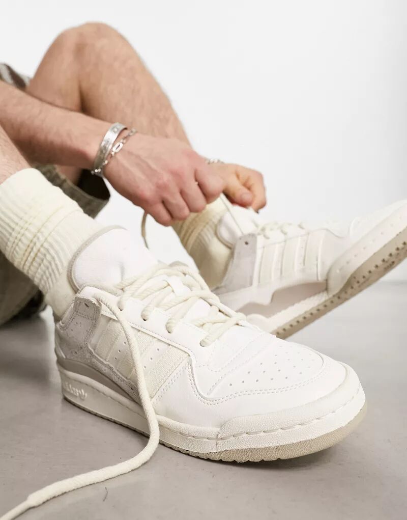 Бело-бежевые кроссовки adidas Originals Forum Low CL