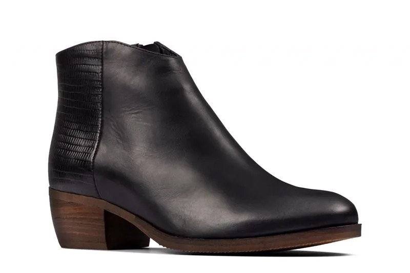 Женские полусапоги Clarks(Mila Myth 26151357), черные
