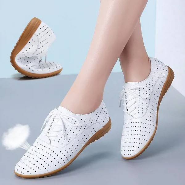 Весна и лето Корейская кожа полая белая обувь Женщины Плоские туфли Женщины Круглый нойл Мода Повседневный