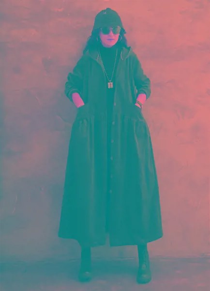 Женская Вельветовая куртка, однотонная винтажная хлопковая ветровка с большими карманами и капюшоном, свободное Плиссированное пальто на осень и зиму, T938