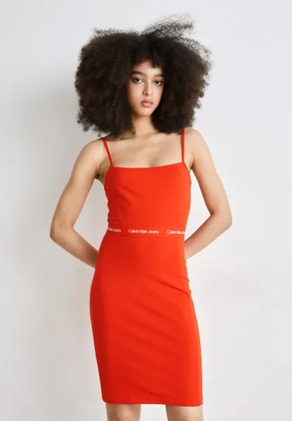 Платье из джерси LOGO TAPE STRAPPY DRESS Calvin Klein Jeans, цвет fiery red