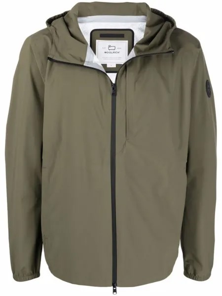 Woolrich куртка с капюшоном и логотипом, зеленый