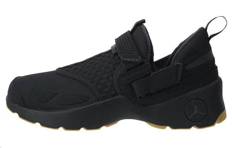 Кроссовки Jordan Trunner Lx Black/Anthracite-Gum Yellow, черный