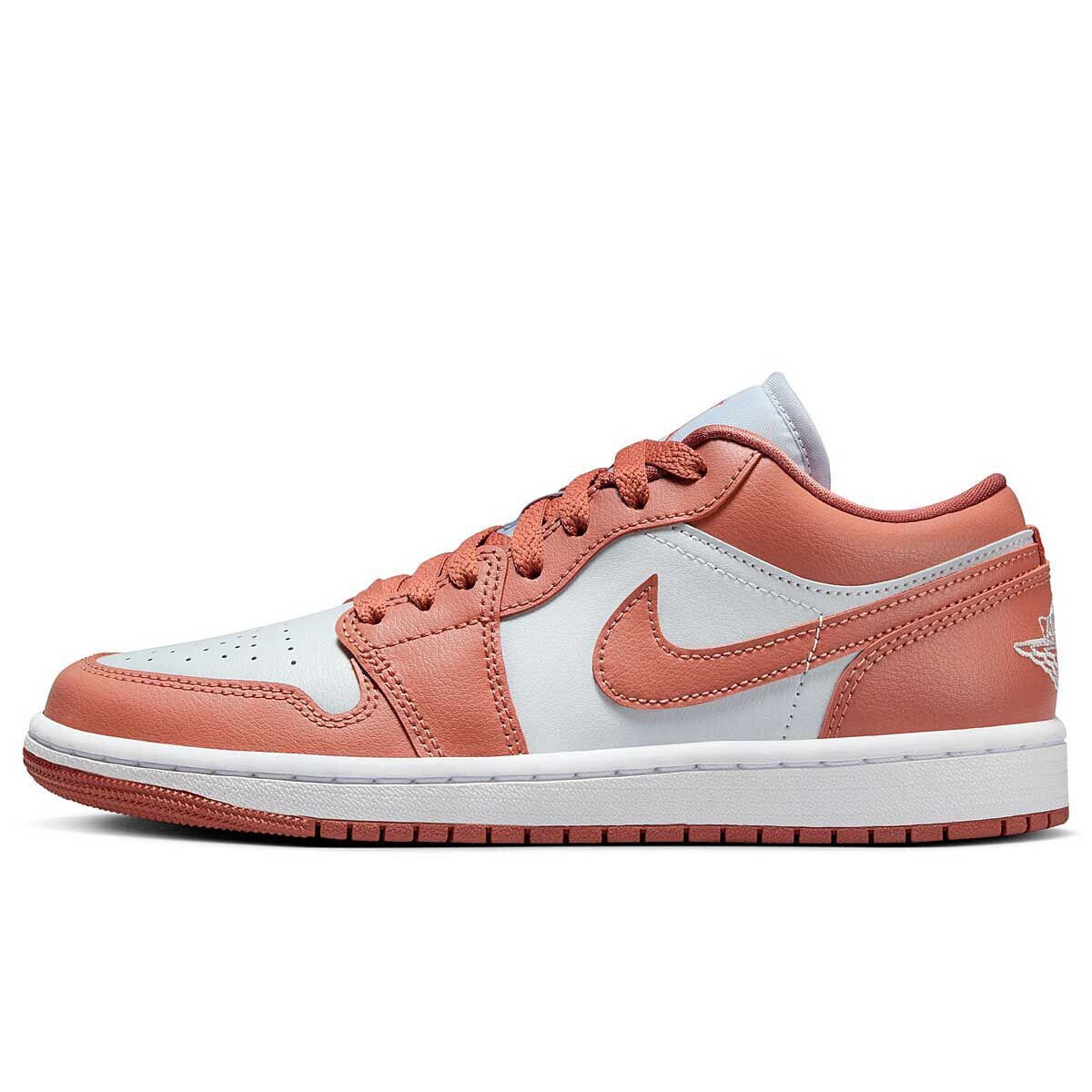 Кроссовки WMNS AIR JORDAN 1 LOW Jordan, цвет Pure Platinum/Sky J Mauve-Sail