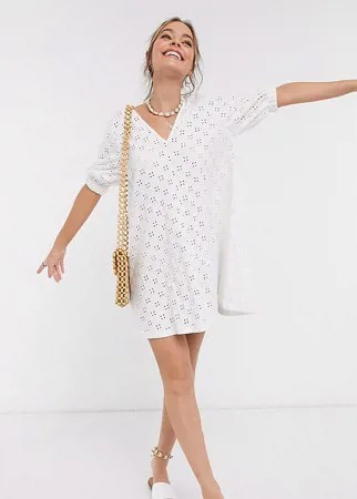 Белое свободное платье с вышивкой ришелье и объемными рукавами ASOS DESIGN Petite-Белый