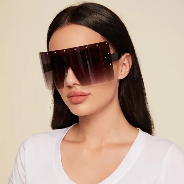 Солнцезащитные очки с плоским верхом и заклепками