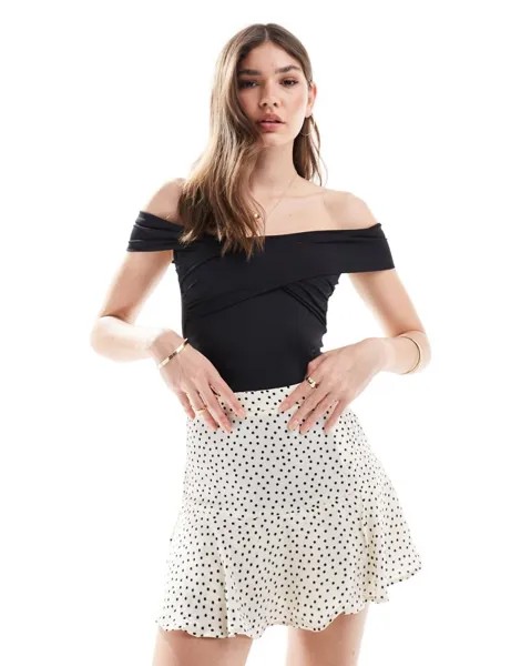 Черное бесшовное боди с открытыми плечами Stradivarius