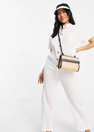 Белый комбинезон на пуговицах с верхом в виде свободной рубашки ASOS DESIGN Petite