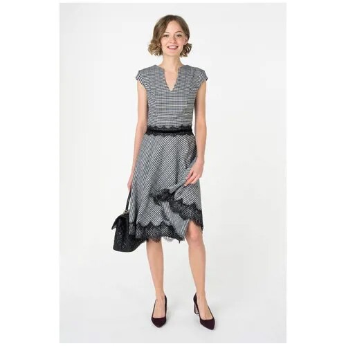 Клетчатое платье с V-образным воротом и кружевными вставками Stella Di Mare Dress 595-17 Черный 42