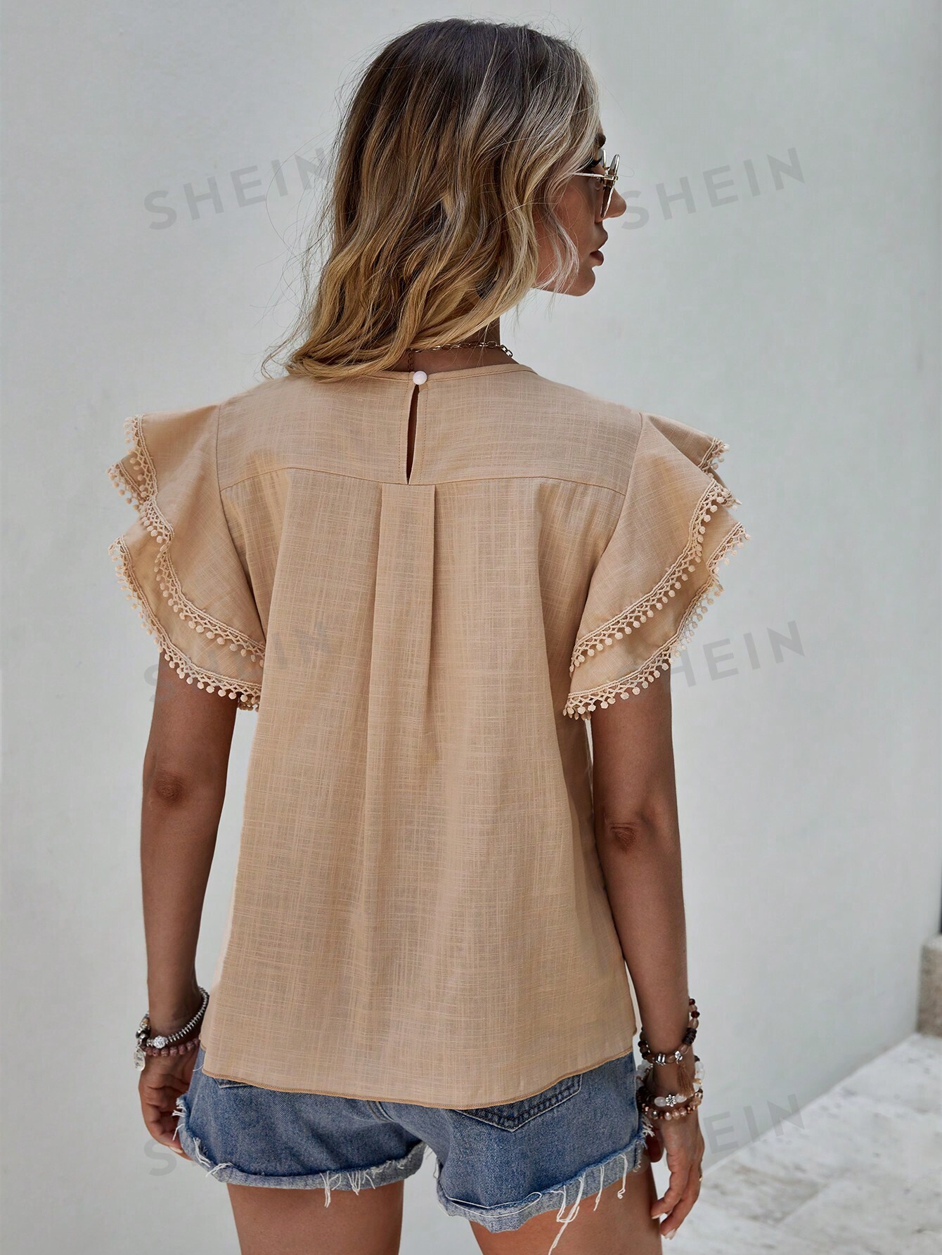 SHEIN LUNE Однотонная рубашка с короткими рукавами и круглым вырезом, абрикос