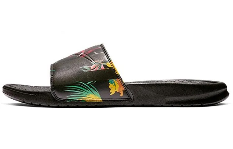 Шлепанцы Nike Benassi унисекс