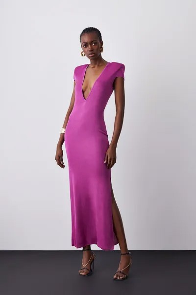Облегающее вязаное платье макси с глубоким V-образным вырезом и мощными плечами Karen Millen, розовый