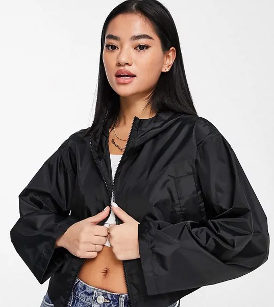 Черная укороченная куртка-дождевик с капюшоном из переработанных материалов ASOS DESIGN Petite-Черный цвет