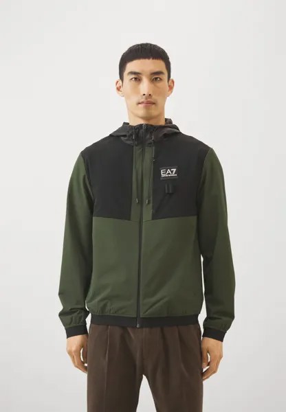 Спортивная куртка Jacket EA7 Emporio Armani, цвет verde scuro