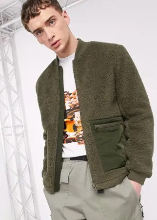Куртка-бомбер цвета хаки из искусственного меха ASOS DESIGN-Зеленый