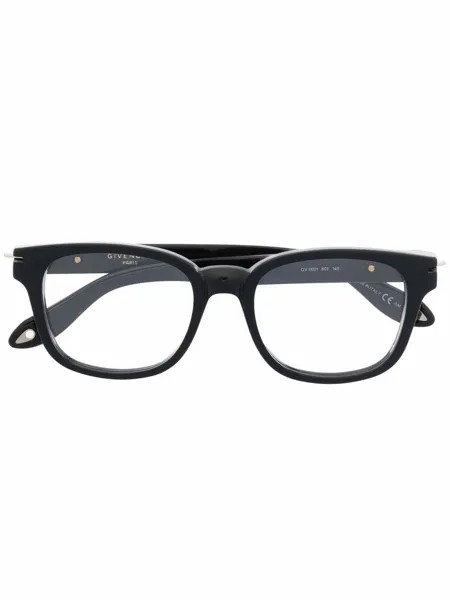 Givenchy Eyewear очки в оправе 'кошачий глаз'