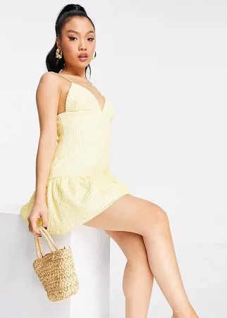 Желтое фактурное платье мини на бретельках с глубоким вырезом ASOS DESIGN Petite-Желтый