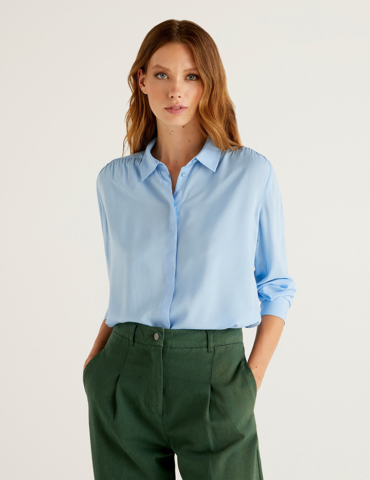 Рубашка женская United Colors of Benetton 21A_5SF05QC15 голубая XS