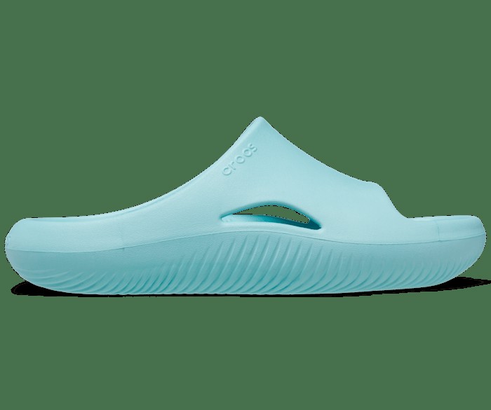 Сланцы женские Crocs CRW_208392 голубые 41-42 RU (доставка из-за рубежа)