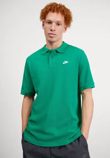 Рубашка-поло CLUB Nike Sportswear, цвет malachite/white