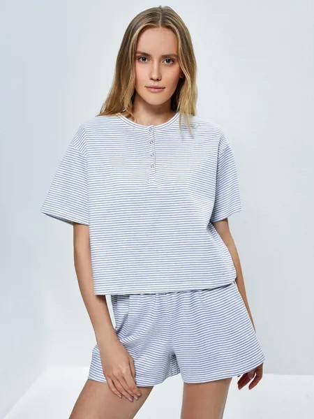 Пижама: футболка и шорты
