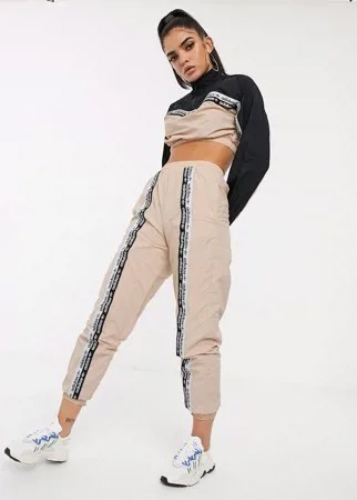 Розовые спортивные брюки с лентами adidas Originals RYV-Кремовый