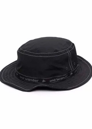 And Wander шляпа-федора с логотипом