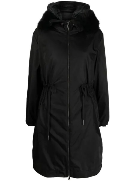 Moncler пуховик с нашивкой-логотипом, черный