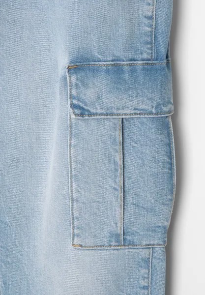 Джинсы морковного фасона Standard PULL&BEAR, голубой деним