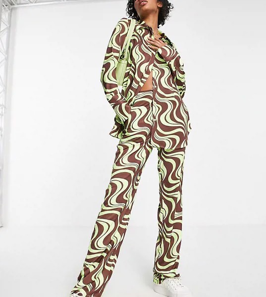 Расклешенные атласные брюки с закрученным принтом мятного и шоколадного цвета от комплекта ASOS DESIGN Tall-Зеленый цвет