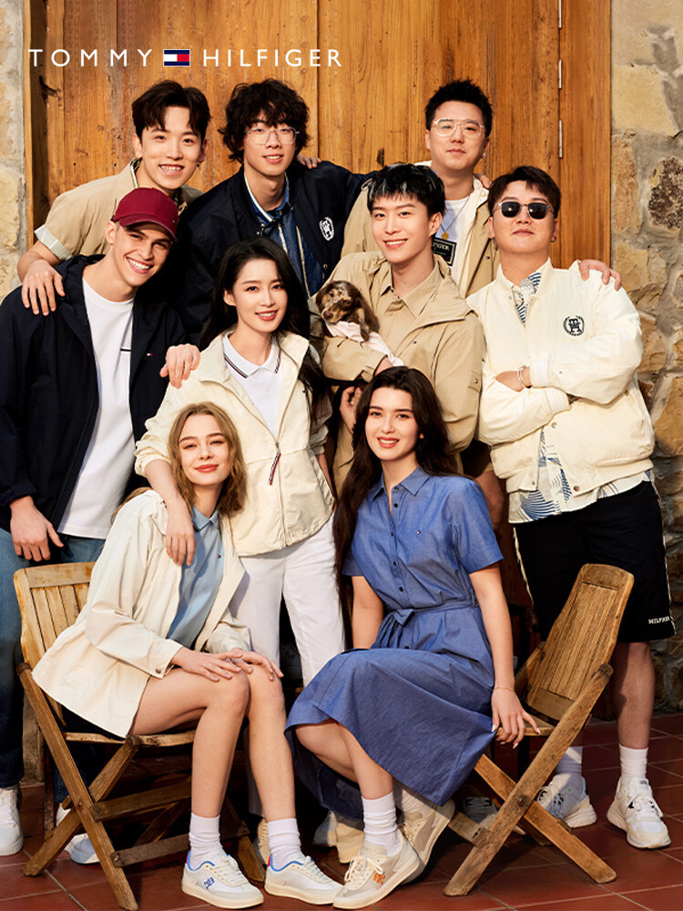 Куртка женская Tommy Hilfiger с капюшоном, темно-синий