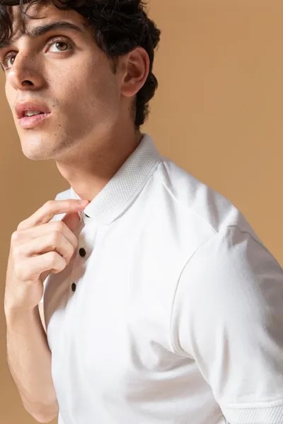 Базовая футболка с короткими рукавами и воротником-поло приталенного кроя DeFacto, белый