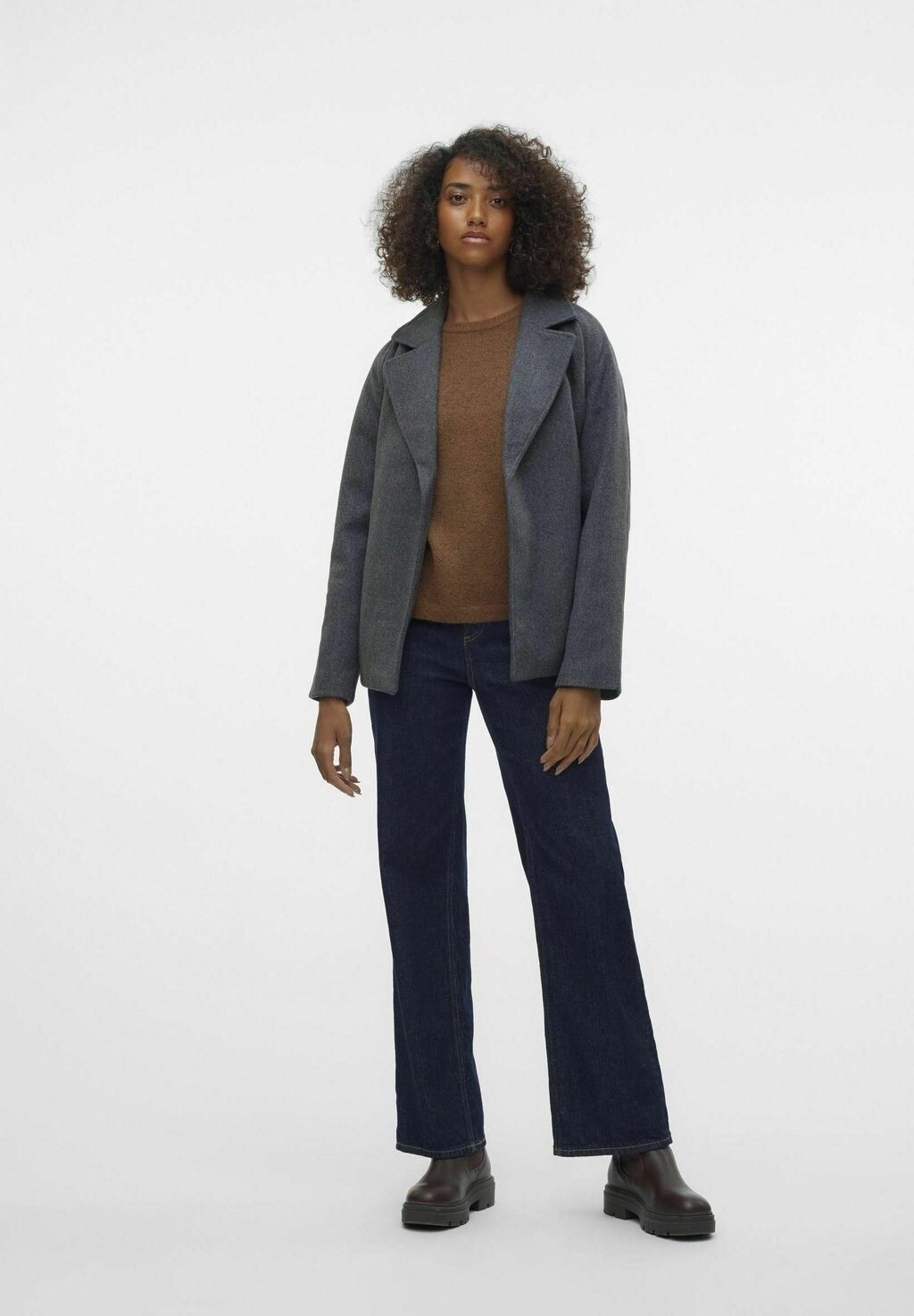 Короткое пальто VMFORTUNEAYA  Vero Moda, цвет Mottled Dark Grey