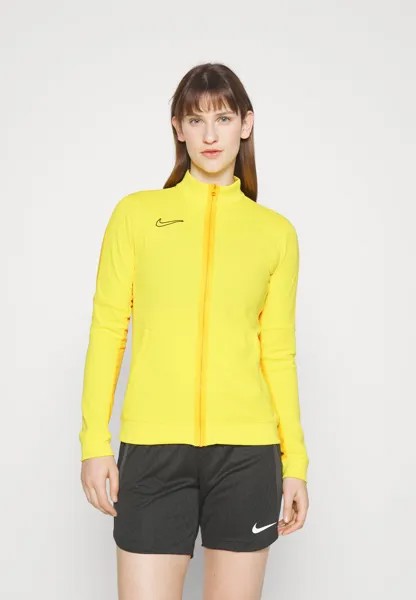 Спортивная куртка Nike