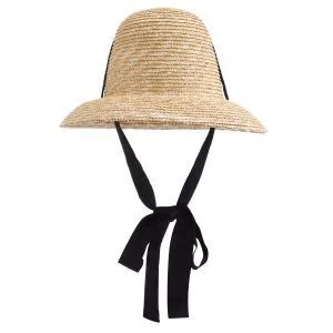 Модная шляпа EKONIKA из соломы. Элегантный головной убор выполнен в бежевом цвете. В качестве декора — текстильный черный широкий элемент. Такой аксессуар станет не только стильным элементом гардероба, но и защитой от нежелательных солнечных лучей. Шляпка будет гармонично сочетаться с летними платьями, сарафанами или брючными костюмами.
