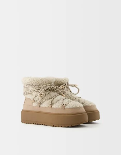 Ботильоны из искусственной овчины с кружевной отделкой Bershka, мультиколор