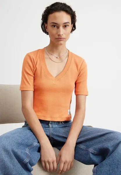 Базовая футболка Label V-Neck Tee Calvin Klein Jeans, цвет burnt clay