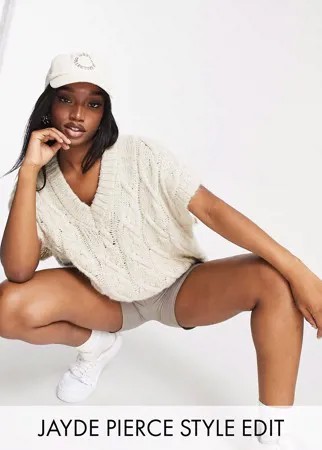 Вязаный «в косичку» жилет кремового цвета ASOS DESIGN-Белый