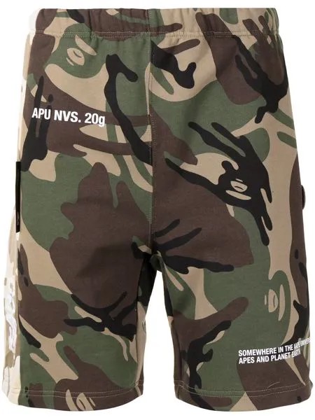 AAPE BY *A BATHING APE® шорты Ape Universe с камуфляжным принтом