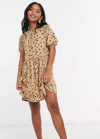 Свободное платье в горошек со сборками ASOS DESIGN Petite-Коричневый цвет