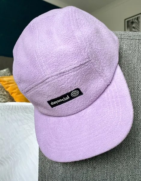 Сиреневая флисовая пятипанельная кепка ASOS Daysocial-Фиолетовый