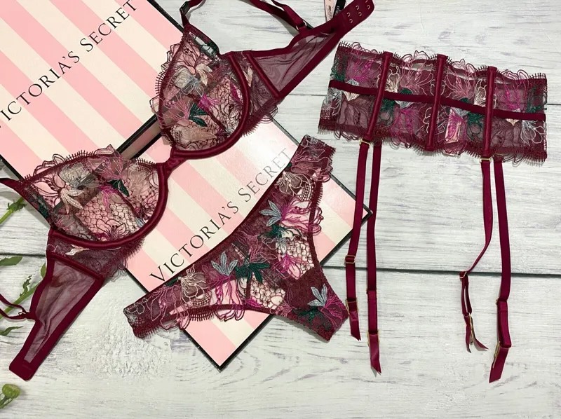 Victorias Secret LUXE LINGERIE Комплект из 3 предметов Деми-бюстгальтер без подкладки + трусики + подвязка КРАСНЫЙ
