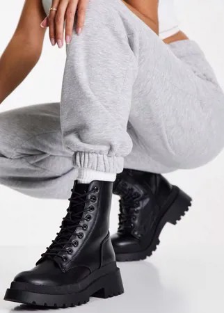 Черные высокие ботинки на шнуровке и плоской массивной подошве New Look-Черный цвет