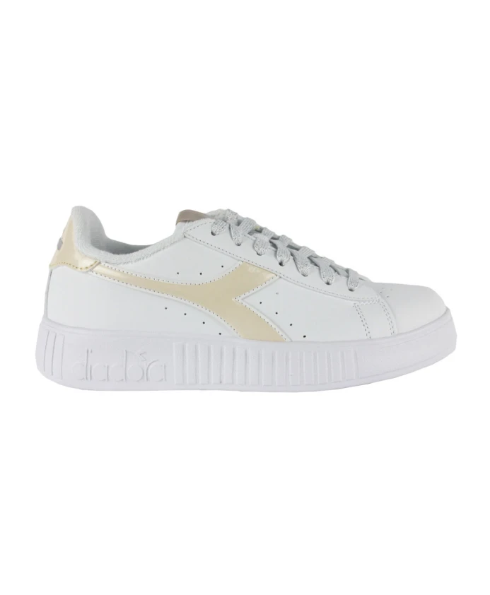 Спортивные кроссовки степперы Diadora, белый