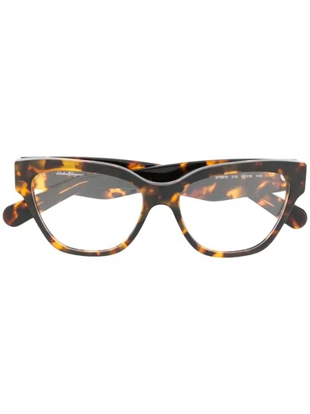 Salvatore Ferragamo Eyewear очки в оправе 'кошачий глаз' черепаховой расцветки