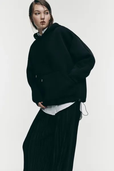 Худи oversize из неопрена с утяжками по низу