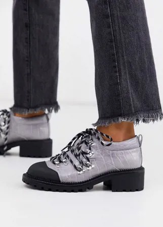 Лавандовые ботинки с крокодиловым узором ASOS DESIGN-Фиолетовый