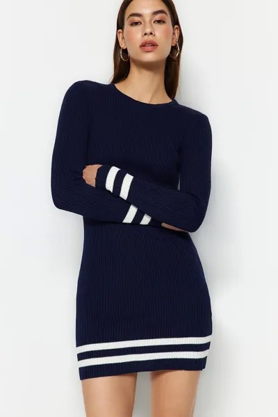 Короткое платье-пуловер с рваными краями Trendyol, синий
