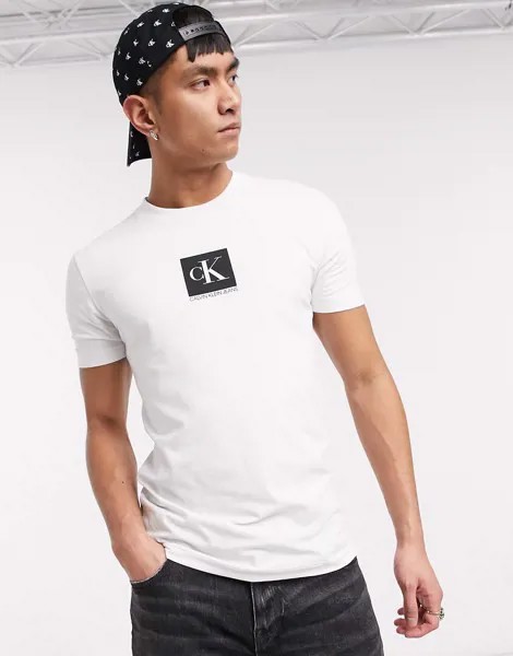 Белая футболка с принтом логотипа на груди Calvin Klein Jeans-Белый