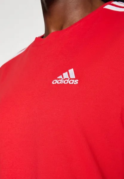 Платье из джерси adidas Sportswear, лучше алого цвета Essentials 3 Stripes Single Boyfriend Tee
